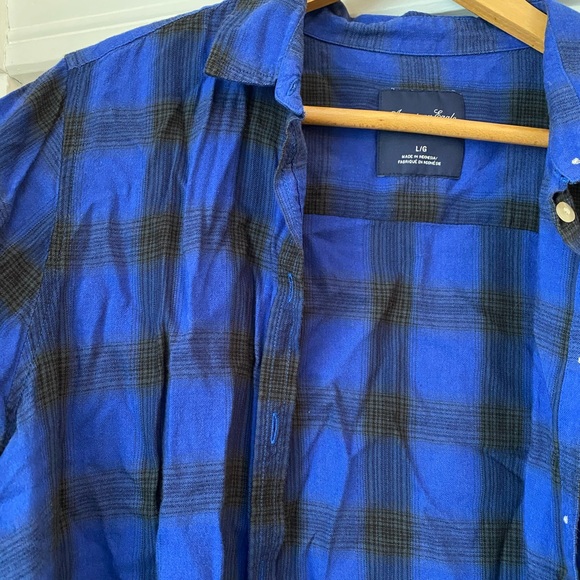 American Eagle Blue Plaid Button Up - Picture 2 of 4